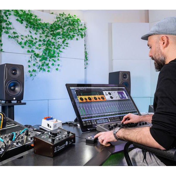 IK Multimedia Studiomonitor iLoud Precision 5 MKII Schwarz