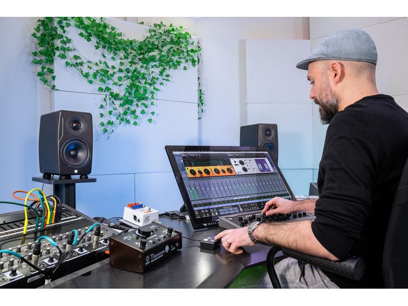 IK Multimedia Studiomonitor iLoud Precision 5 MKII Schwarz