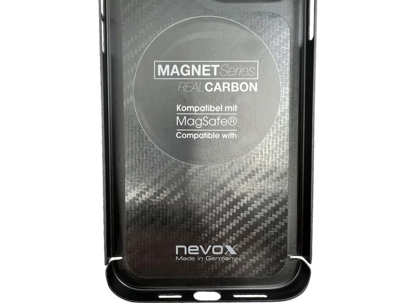 Nevox Back Cover Carbon Series MagSafe iPhone 17 Schwarz