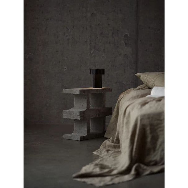 Zone Denmark Tischleuchte Oblong Schwarz