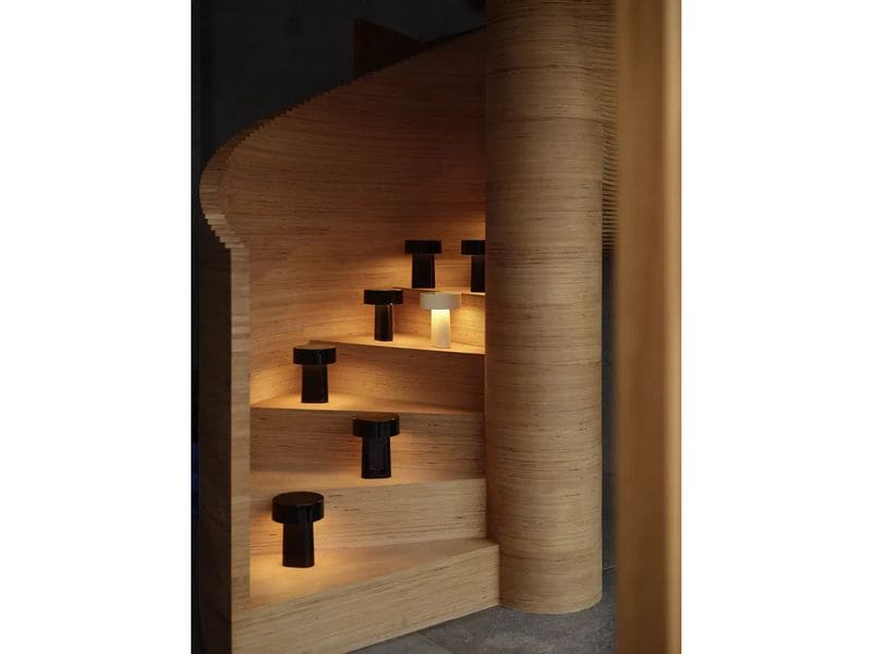 Zone Denmark Tischleuchte Oblong Schwarz