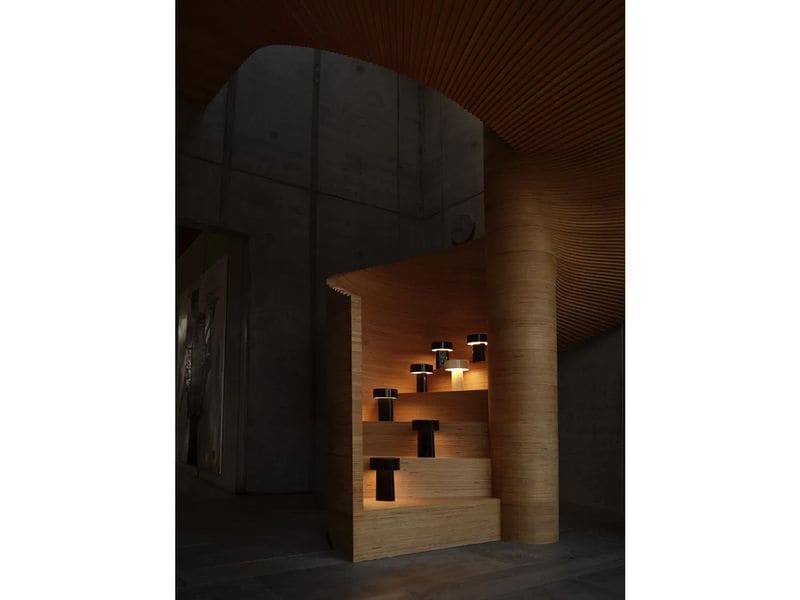 Zone Denmark Tischleuchte Oblong Schwarz