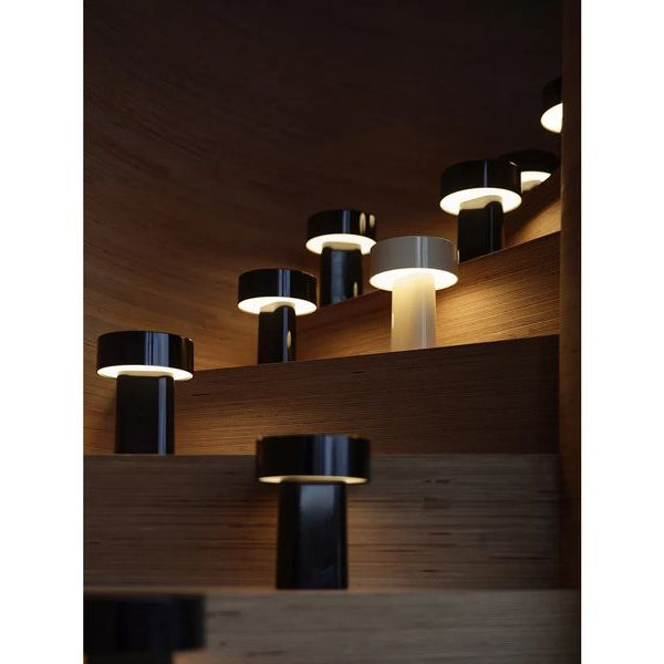 Zone Denmark Tischleuchte Oblong Silber