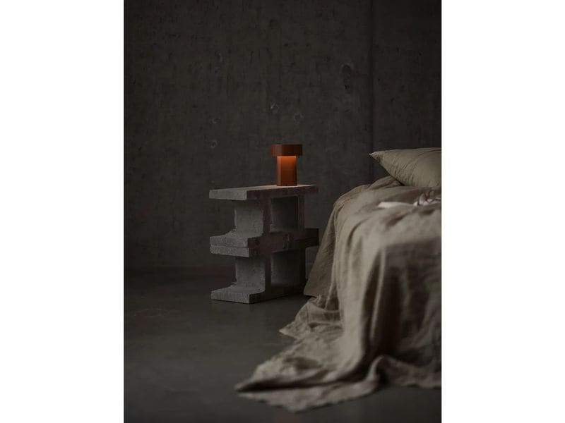 Zone Denmark Tischleuchte Oblong Braun