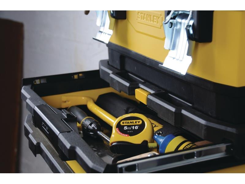 Stanley Werkzeugbox mit Rollen