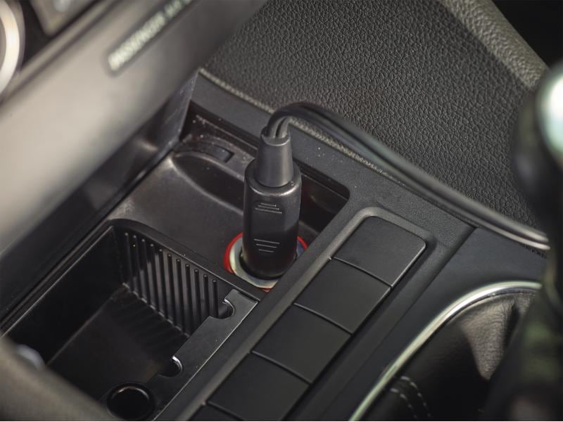 Black und Decker Auto-Handstaubsauger Dustbuster Flexi (12V)