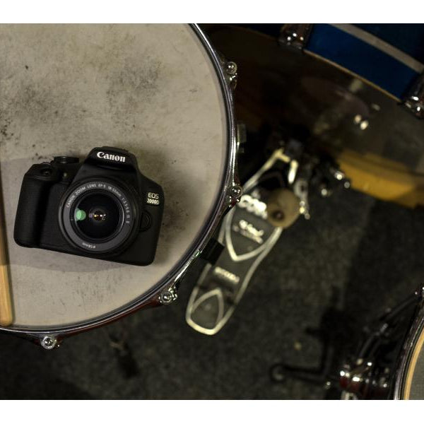 Canon EOS 2000D Kit (18-55mm)