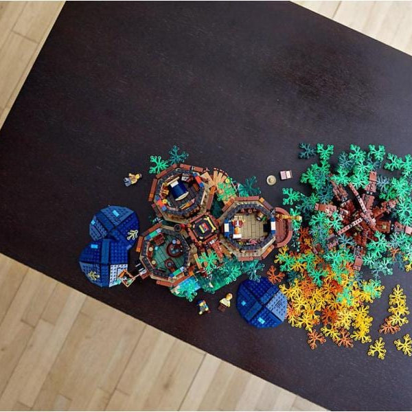 LEGO® Baumhaus 21318