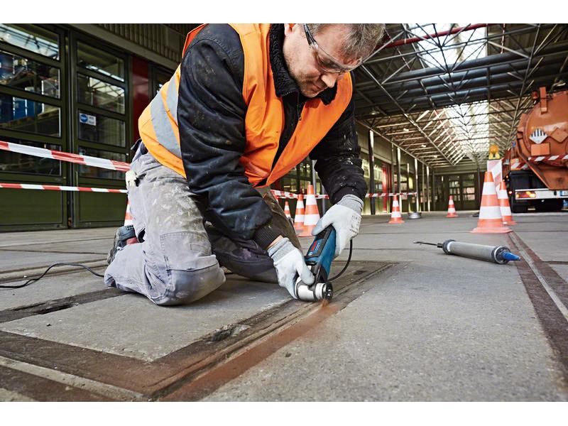 Bosch Professional Oszillierer Multi-Cutter GOP 55-36 inkl. L-BOXX &amp; Zubehör