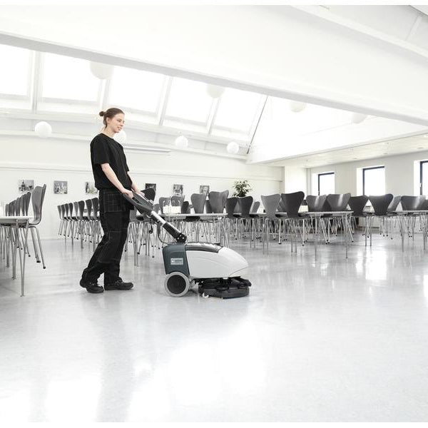 Nilfisk Akku-Scheuersaugmaschine SC351