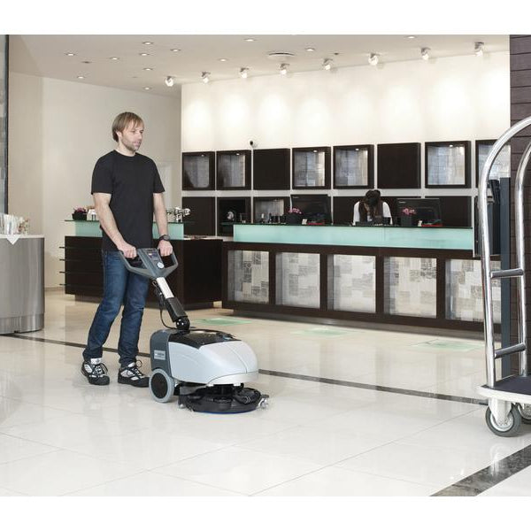 Nilfisk Akku-Scheuersaugmaschine SC351