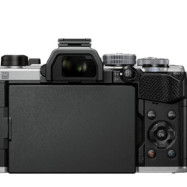 OM-System Fotokamera OM-5 M.Zuiko ED 14-150 mm F/4-5.6 II Silber