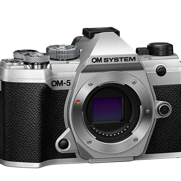 OM-System Fotokamera OM-5 M.Zuiko ED 14-150 mm F/4-5.6 II Silber