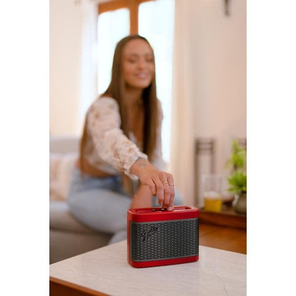 Fender Bluetooth Speaker Newport 2 Champagner, Rot