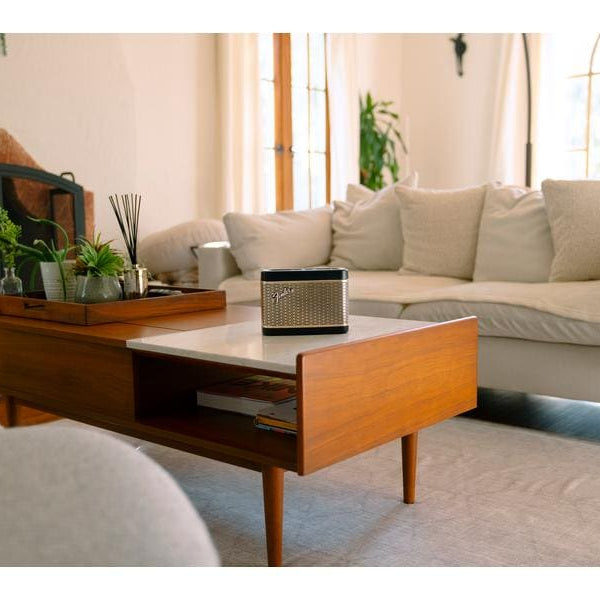 Fender Bluetooth Speaker Newport 2 Champagner, Rot