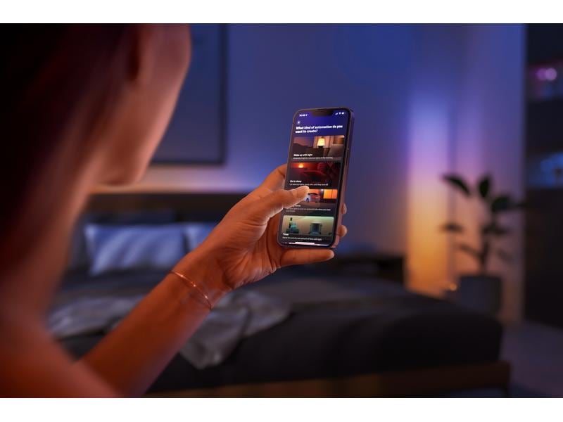 Philips Hue Gradient Signe Stehleuchte Weiss