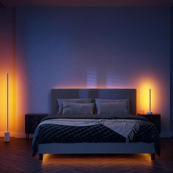 Philips Hue Gradient Signe Stehleuchte Weiss