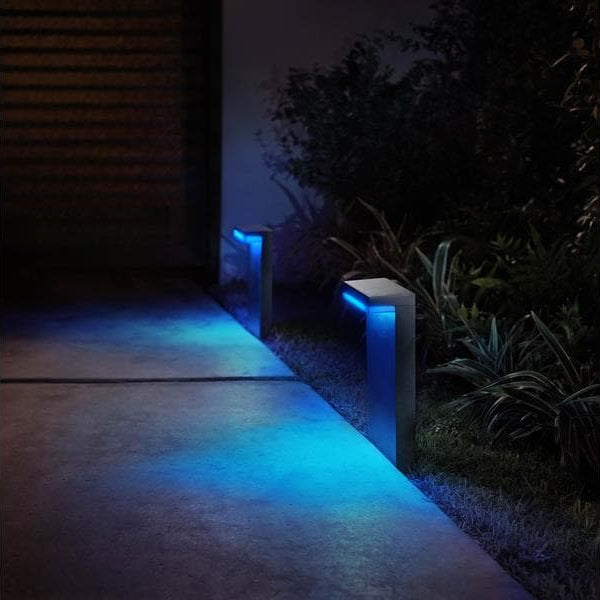 Philips Hue White & Color Ambiance Outdoor Nyro Sockelleuchte Schwarz